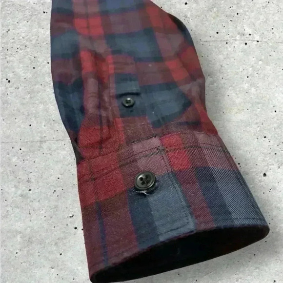 7 Diamonds plaid button down shirt small - Picture 4 of 7